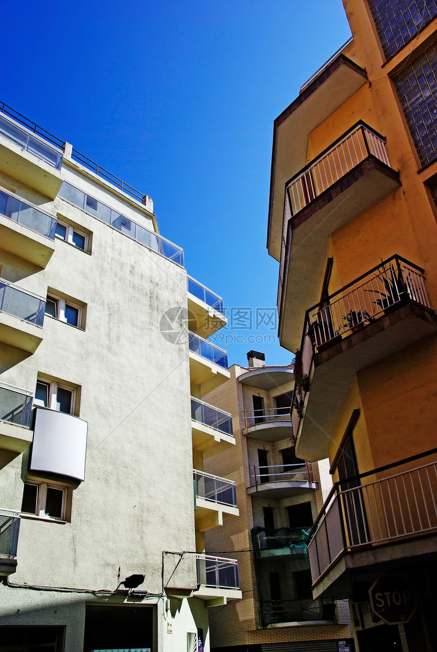 欧洲现代公寓建筑结构 179 住房住宅建筑学房子家园城市建造景观投资蓝色窗户图片