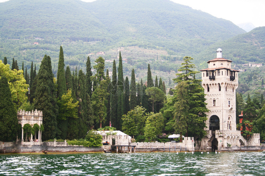 意大利加尔达湖 古代别墅图片