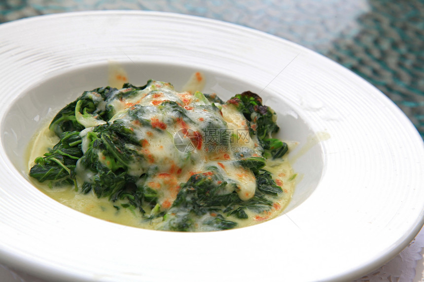 拉西拿蔬菜绿色牛奶食谱起动机服务面条烹饪餐厅食物图片
