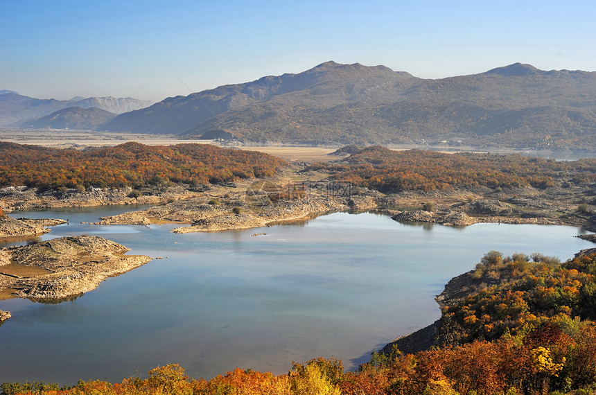 山区湖山脉季节国家场景城市公园荒野顶峰草地气氛图片