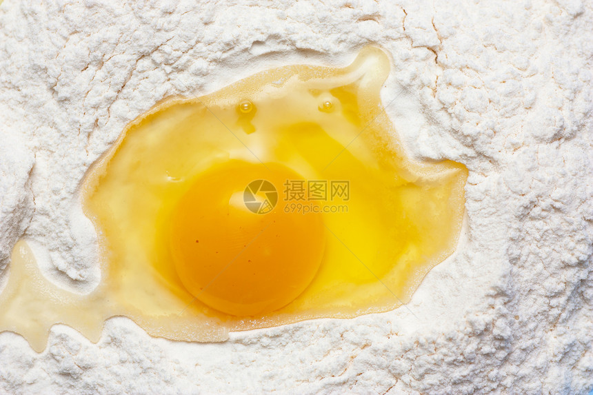 鸡蛋和面粉酵母粮食滚动厨房营养照片美食面团面包家务图片