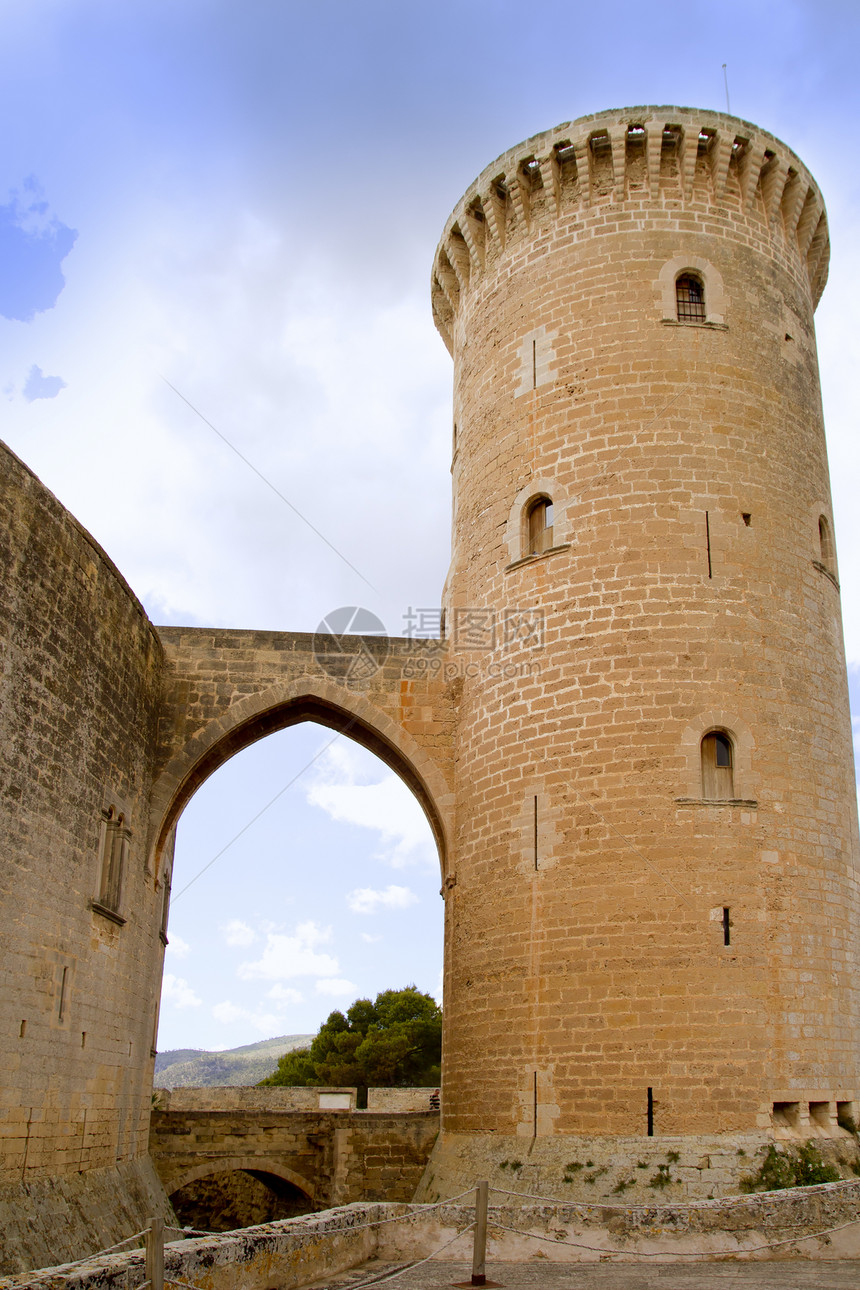 马洛卡Palma市Majorca的城堡纪念碑建筑学门廊拱廊堡垒画廊古董石头蓝色假期图片