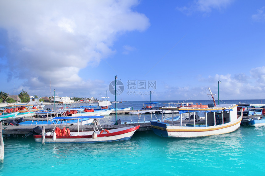 胡瓦雷斯港船码头松绿海图片