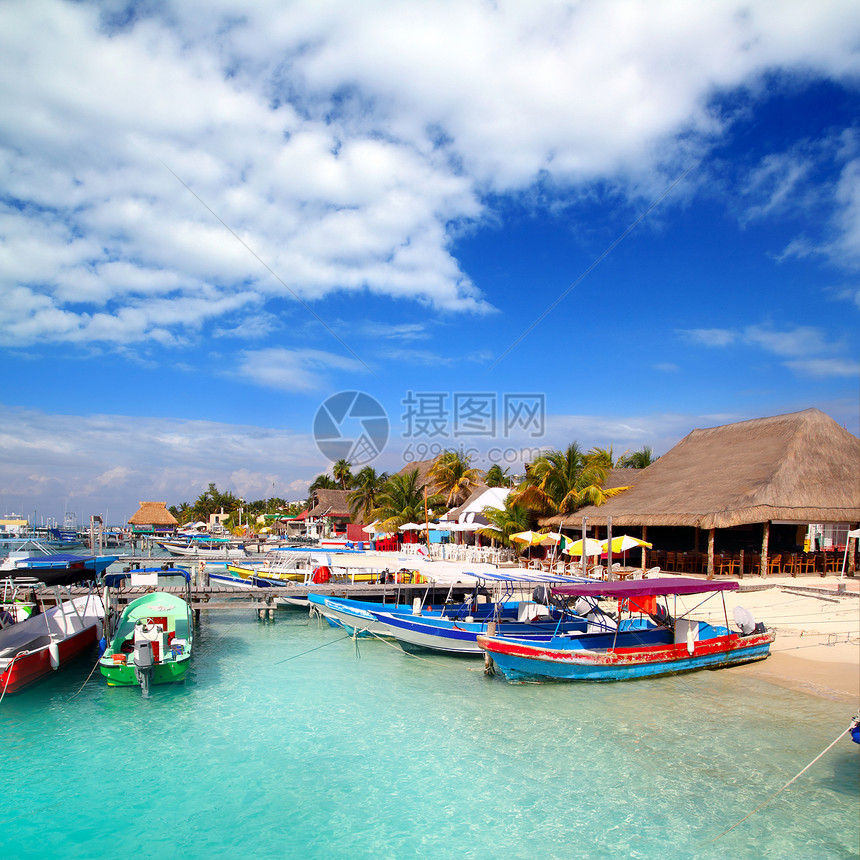 墨西哥多彩色墨西哥的港口码头 港口异国天窗沿海情调热带树木女人旅行海洋蓝色图片