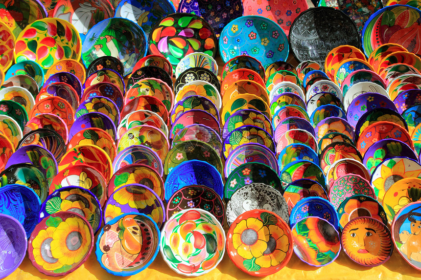 来自墨西哥的陶瓷板 彩色装饰手工部落工艺市场传统雕像风格艺术仪式图片