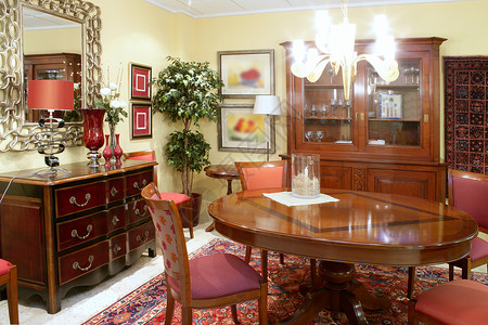 古典起居室桌 暖木家具背景图片