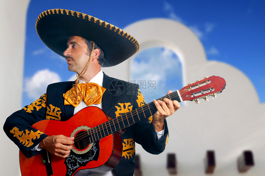 沙罗马里亚奇演奏墨西哥的吉他衣服喜悦边帽主义刺绣乐器天空戏服男性帽子图片