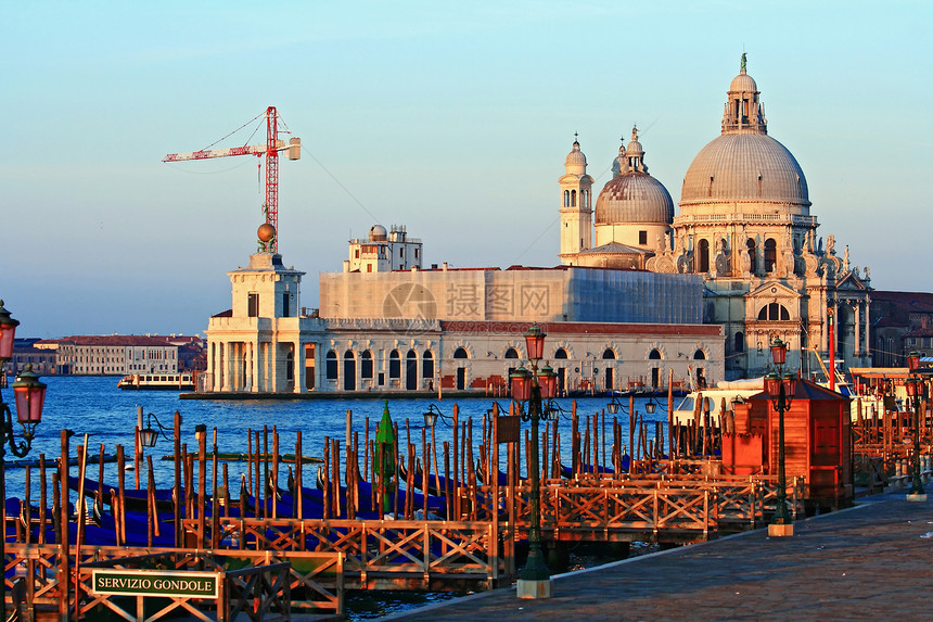 圣玛丽亚·德拉萨鲁特大运河意大利威尼斯图片