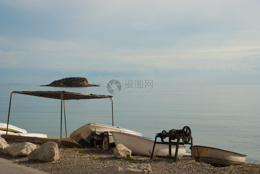 上岸渔船休息水平支撑海滩海洋海岸图片