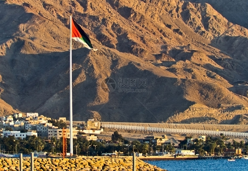 中东巨旗 约旦阿卡巴图片