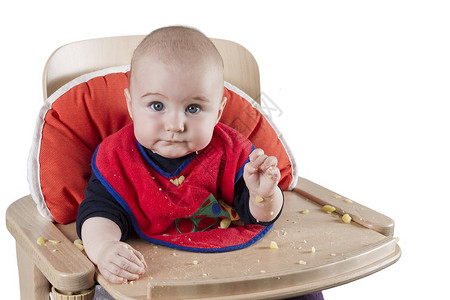 食土豆的幼儿孩子辅食水平食物婴儿单身营养品木材人士木头背景图片