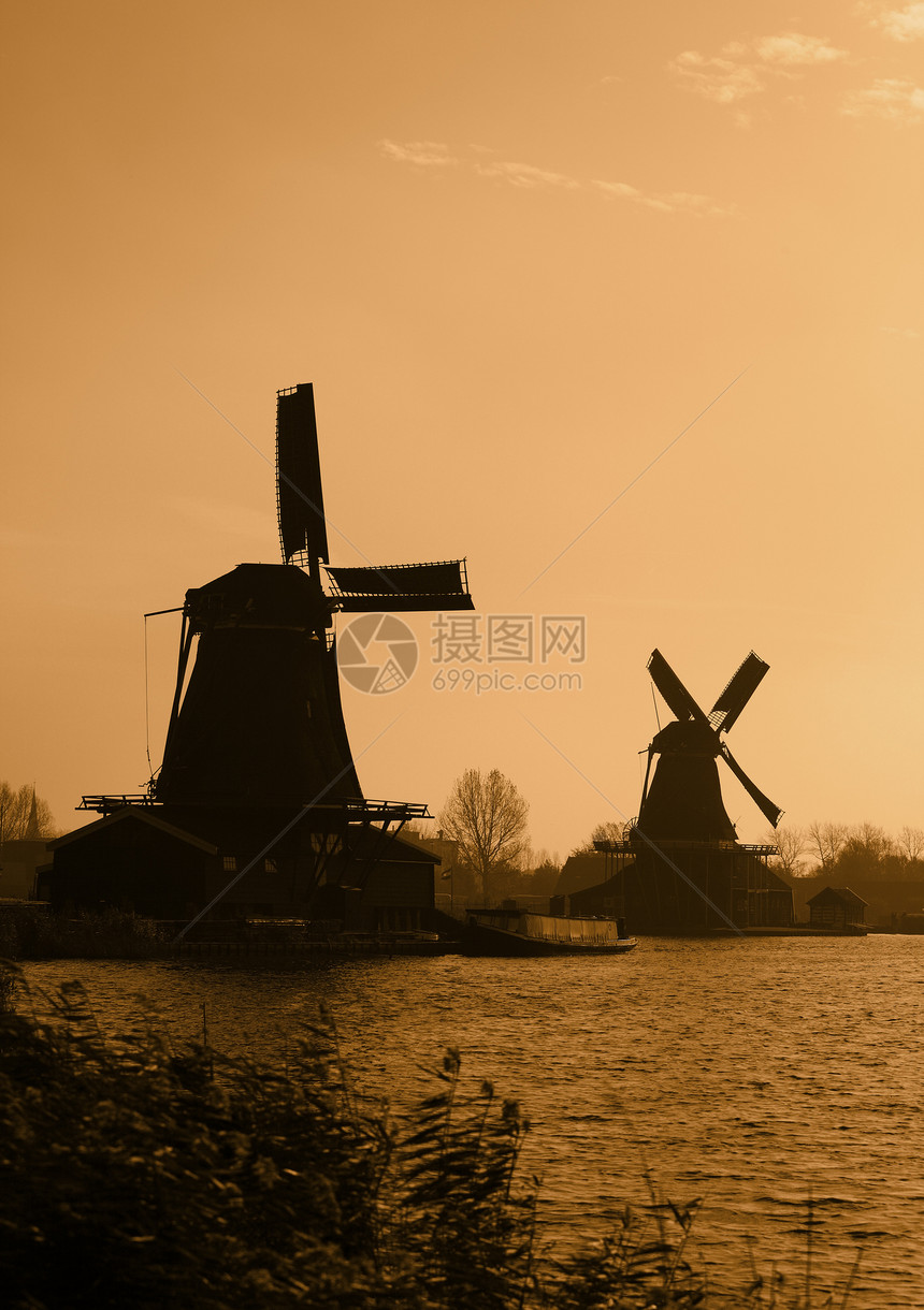 荷兰风力车轮图片