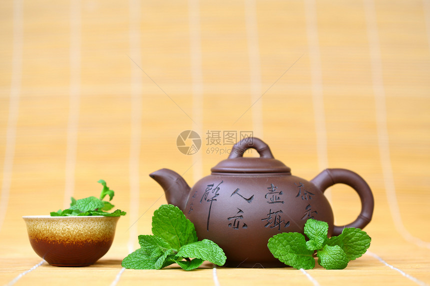 薄荷茶工作室玻璃文化叶子小吃液体杯子茶点饮料美食图片