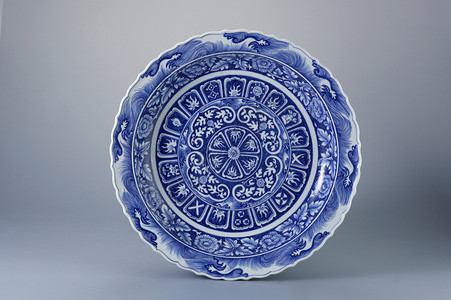 古董板商品制品蓝色盘子花朵风格历史陶瓷瓷器装饰背景图片
