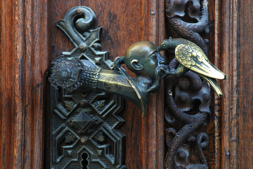 古老的门把手天气神话锁孔城堡金属警卫特写入口传统硬件图片