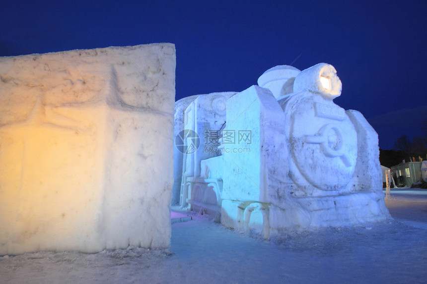 日本日积雪节雕刻雪祭雪花雕像白色季节水晶图片
