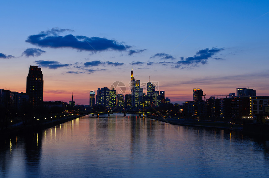 美因法兰克福 德国黄昏的德国魔法高层建筑观光天际金融城市景观中心游客世界图片