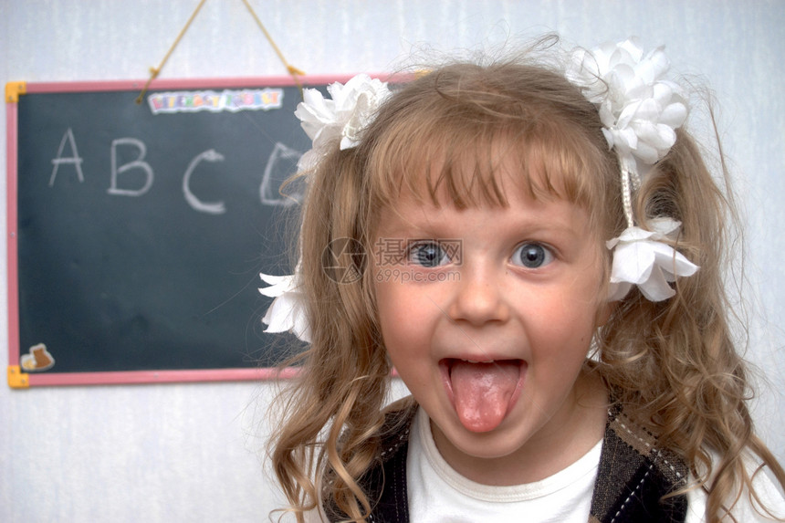 情感拼写父母乐趣学习字母训练房间孩子粉笔女孩图片