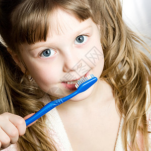 清洁牙齿头发蓝色洗手间脸颊乐趣孩子刷子微笑眼睛童年背景图片
