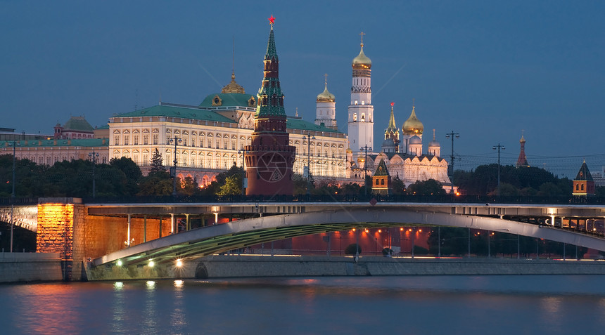 晚上莫斯科克里姆林宫旅游景观大教堂首都历史城市中心建筑旅行教会图片