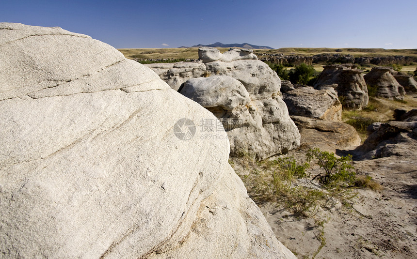 艾伯塔省米尔河干旱风景砂岩公园远足编队地质学岩石悬崖荒地图片