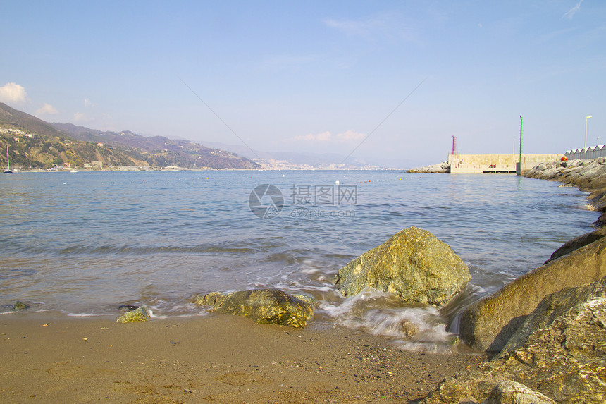 海海景白色蓝色天空季节海岸旅行波浪地平线海浪图片