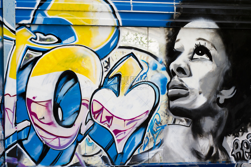 位于西班牙巴塞罗那一栋大楼旁的城市格拉菲蒂艺术青少年街道文化垃圾签名破坏者涂鸦青年墙纸写作图片