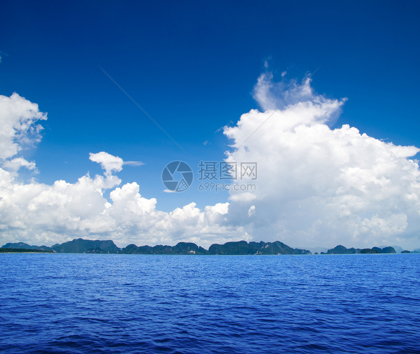 岛屿支撑天堂海浪沿海晴天悬崖海岸假期天空蓝色图片