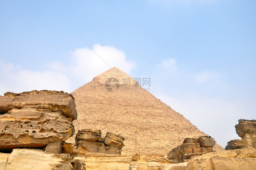 埃及开罗的金字塔吉扎文化沙漠纪念碑考古学废墟石头地标旅游晴天遗迹图片