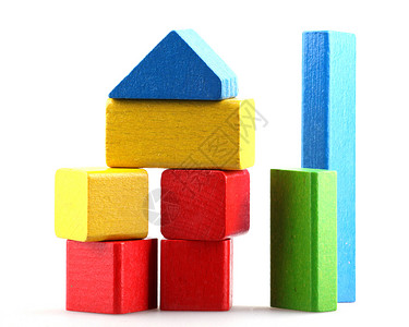 木制构件孩子们玩具木头童年黄色蓝色绿色红色立方体喜悦绿色的高清图片素材
