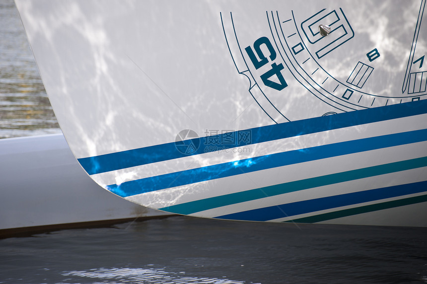 游艇旅游航行防风罩索具蓝色港口桅杆帆船钻机旅行图片