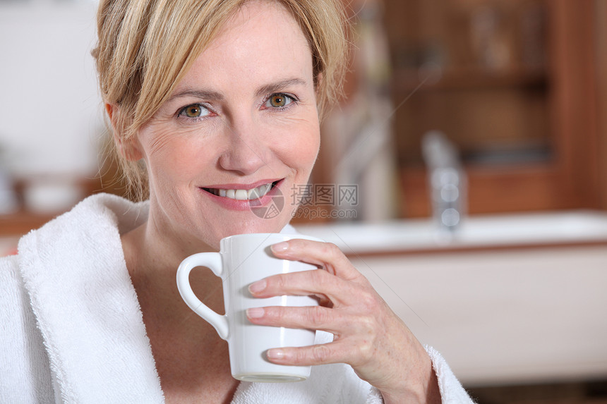 老婆喝杯茶图片