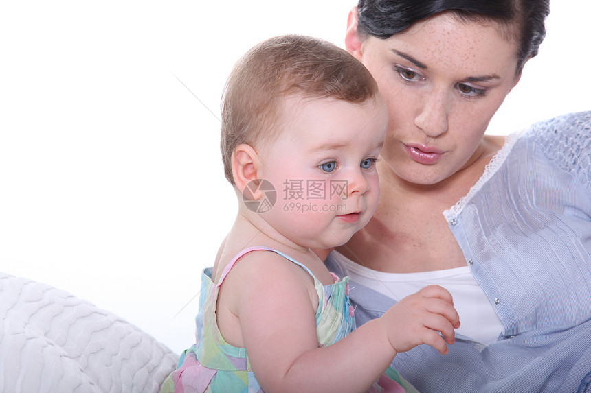 母亲和她的女婴蓝色裙子母性婴儿妈妈父母护理连衣裙女孩个人图片