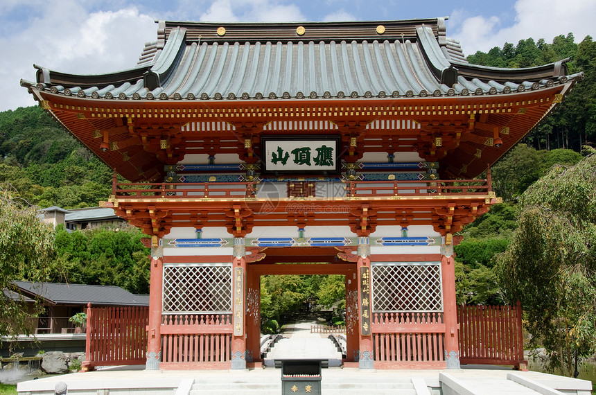 日本明野Katsuo Ji寺庙主门图片