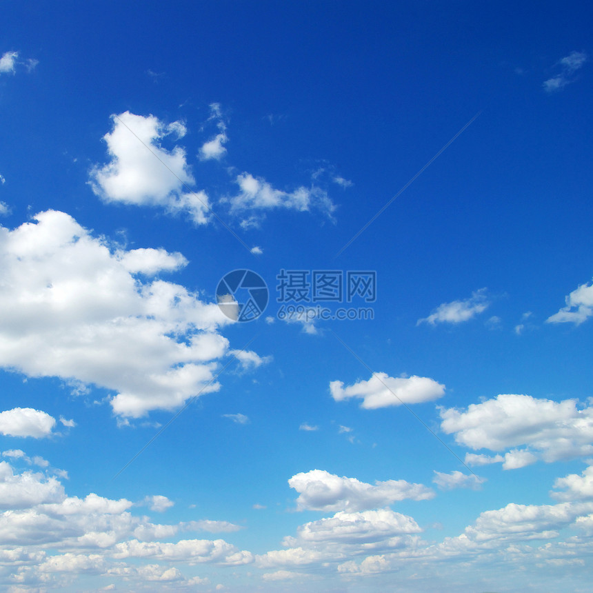 天空阴霾天蓝色天气积雨沉淀云景季节蓝色气氛气候图片