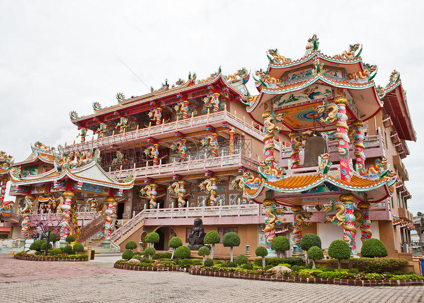 美丽的中华庙桌子叶子装饰文化寺庙建筑花园木头旅行公园图片