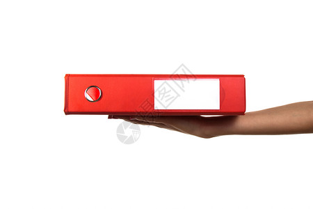 女人手和红文件夹放在上面拇指手指棕榈手臂手腕白色皮肤商业空白背景图片
