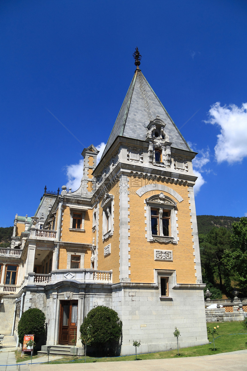 亚历山大三世皇帝的宫殿房子温泉花朵玫瑰建筑学建筑文化住房博物馆阳台图片