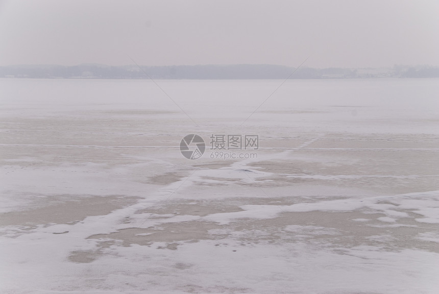 冬季现场寒冷鞭子白色冻结季节芙蓉鞭策地景图片