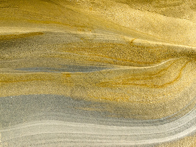 迭层沙石沉积岩平滑表面结晶材料图层圆形水晶沉积石头石英棕色夹杂物背景图片