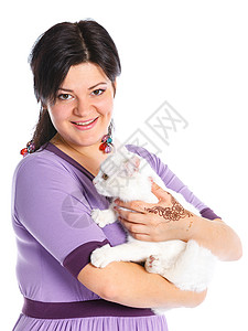 年轻女人抓着白猫朋友医生娃娃夫妻关爱胡须拥抱宠物小猫感情情人高清图片素材