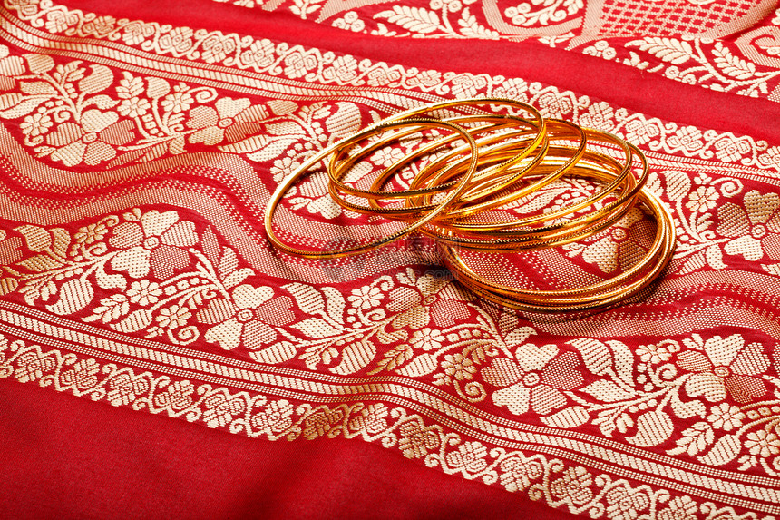印地安沙里带金手镯纺织品织物褶皱编织装饰品图片