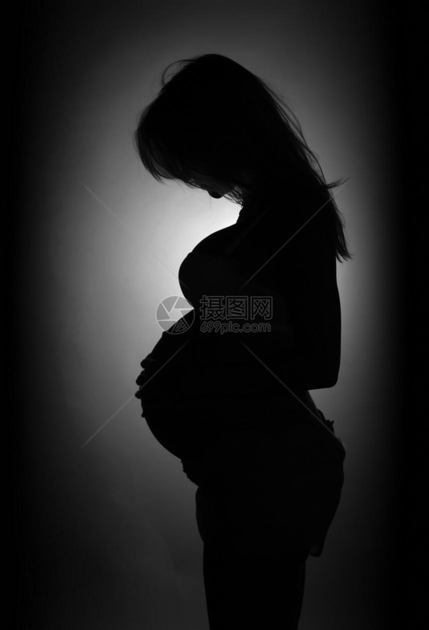 孕妇的肖像女性黑色影棚准妈妈肚子母亲新生活胸部家长人类图片