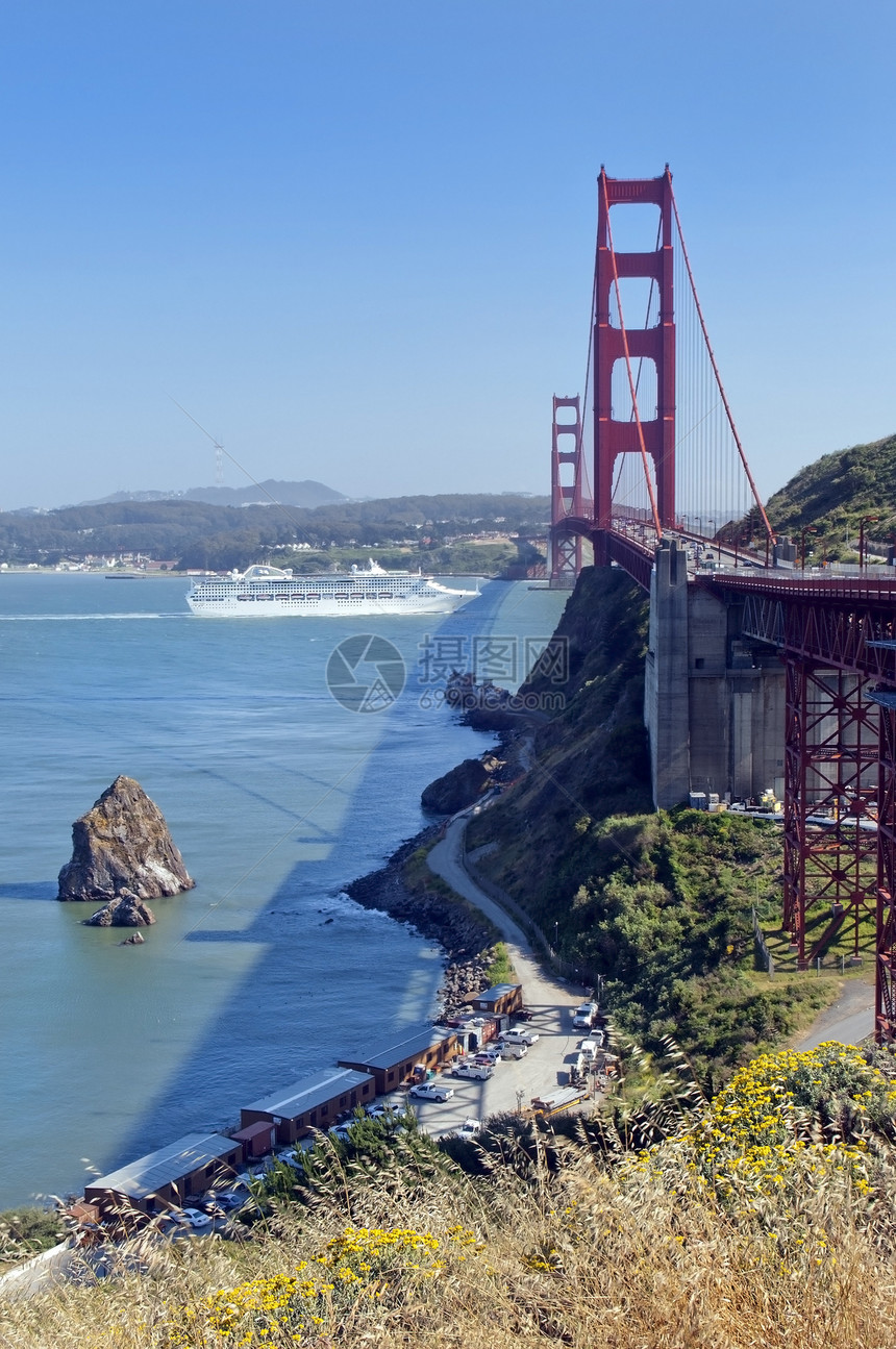 旧金山的金门大桥天空蓝色历史吸引力旅行纪念碑电缆假期旅游港口图片