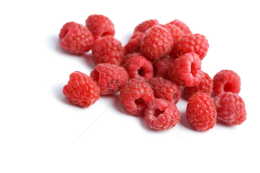 孤立的鲜树草莓背景宏观美食季节味道食物诱惑水果营养覆盆子果汁图片