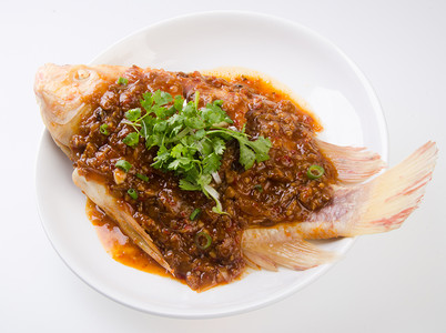 饥饿鱼蒸鱼中国风格香料食物钓鱼洋葱烹饪鱼片鲳鱼道具大豆市场背景