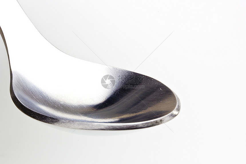 金属勺银器金属剪裁白色茶匙剂量用具厨房汤匙宏观图片