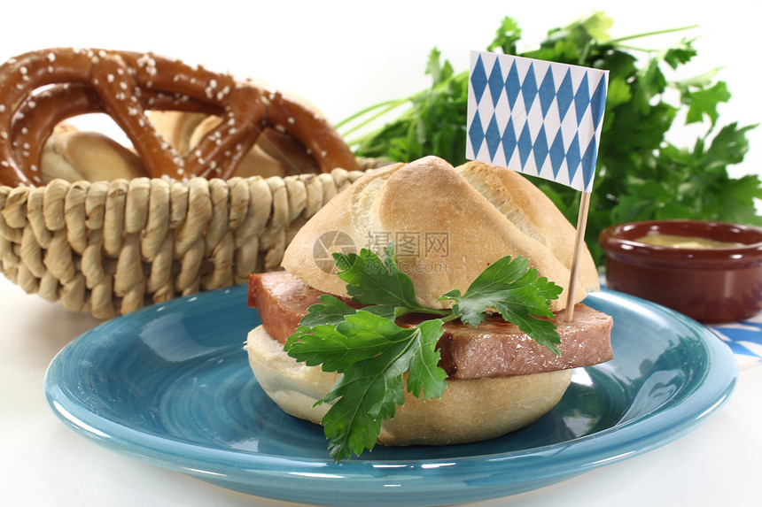 牛肉和猪肉面包早餐零食肉末香菜美味肉饼包子香肠食物肉制品图片