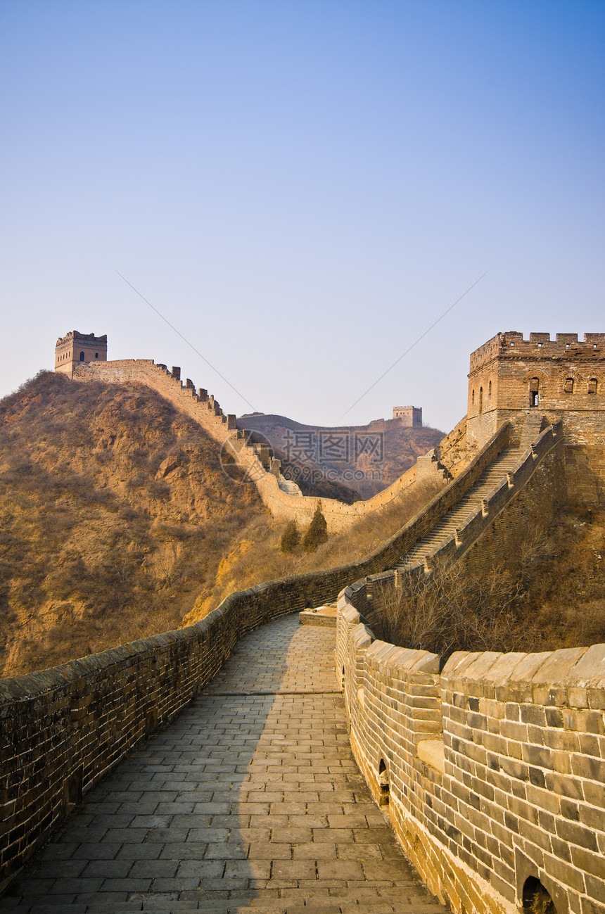中国长城防御世界历史性旅行观光建筑学地标爬坡旅游天空图片