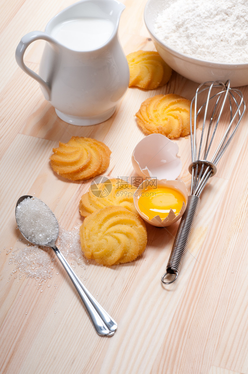 做烤饼干食谱小麦工作桌子烘烤手工饼干甜点面团面粉图片